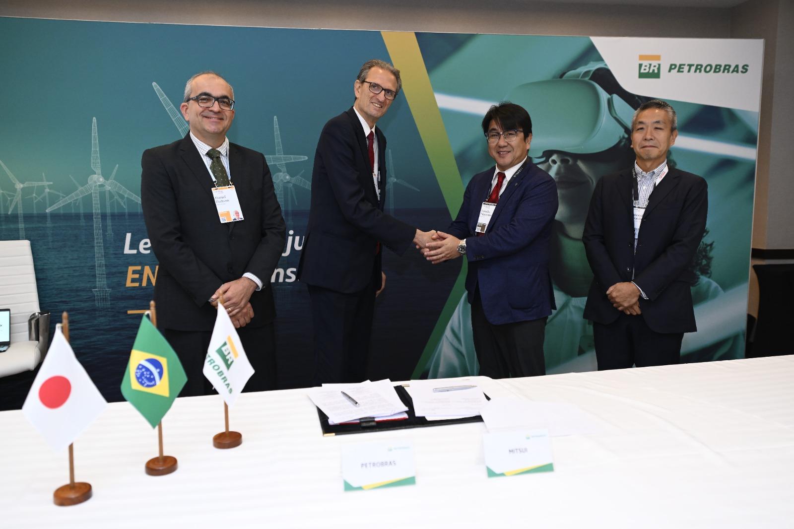 Petrobras e Mitsui assinam memorando de entendimentos